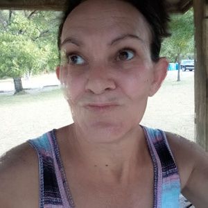 Meet your Posher, Alanda